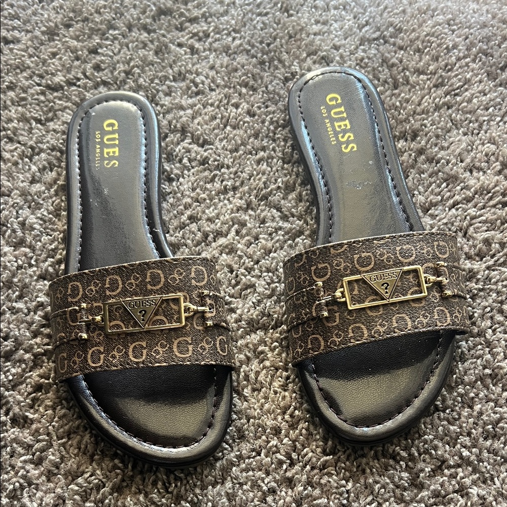 GUESS Women's Black and Brown Logo Slide Sandals